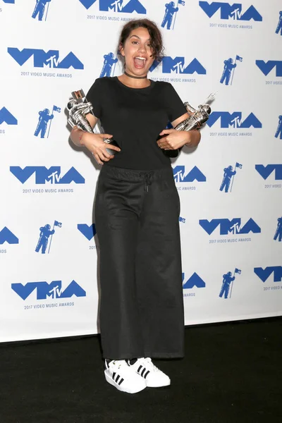 Şarkıcı Alessia Cara 