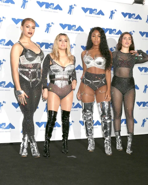 Dinah Jane, Ally Brooke, Normani Kordei, Lauren Jauregui, beşinci uyum 