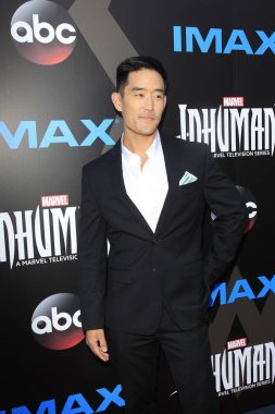 aktör Mike Moh