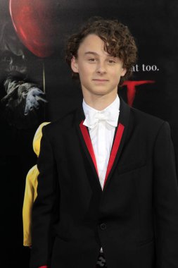 aktör Wyatt Oleff 