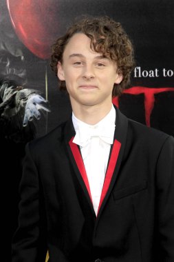 aktör Wyatt Oleff 