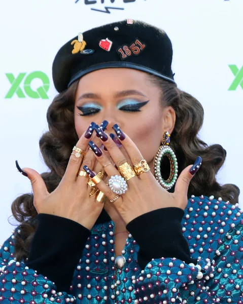 şarkıcı Andra gün