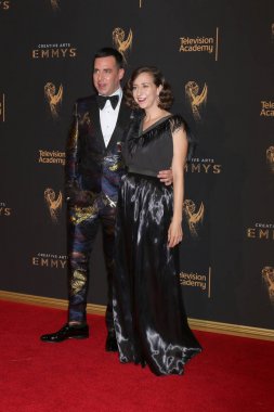 John Roberts, Kristen Schaal 