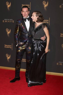 John Roberts, Kristen Schaal 