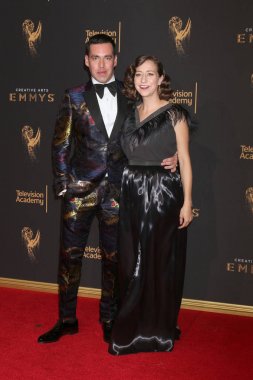 John Roberts, Kristen Schaal 