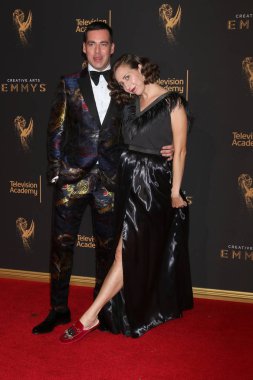 John Roberts, Kristen Schaal 