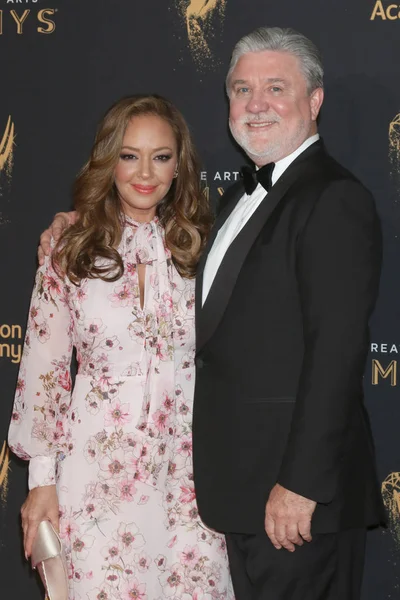 Leah Remini, Mike Rinder