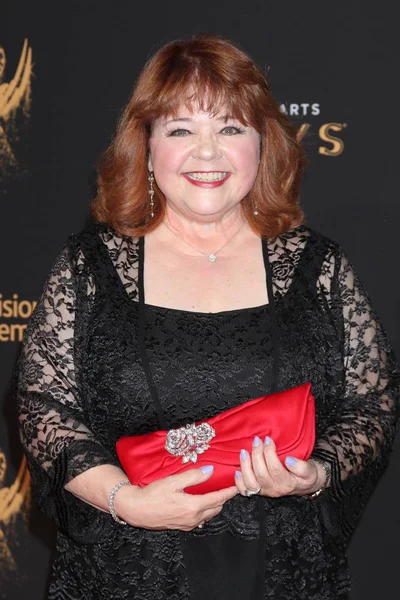 oyuncu Patrika Darbo