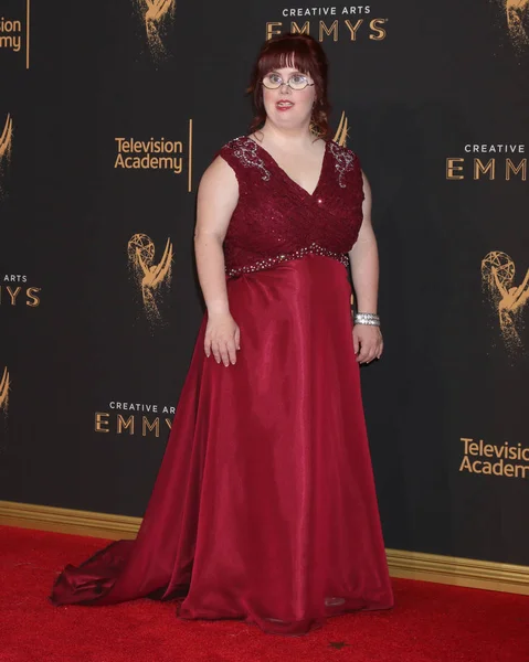 aktris Rachel Osterbach 