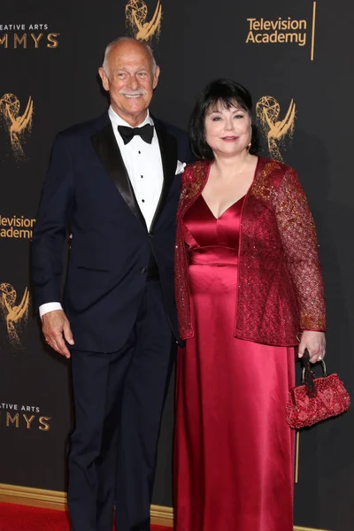  Gerald Mcraney, Delta Burke