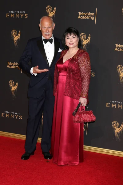  Gerald Mcraney, Delta Burke