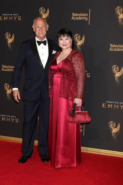  Gerald Mcraney, Delta Burke