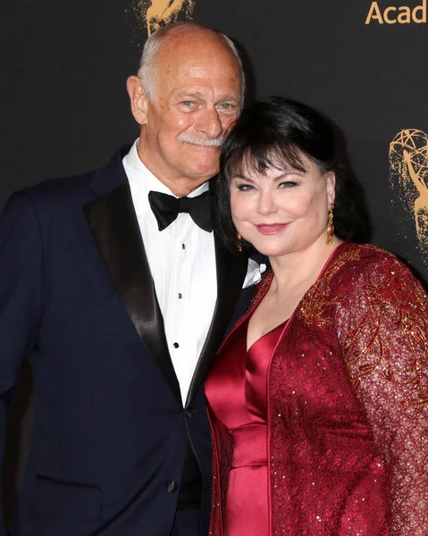  Gerald Mcraney, Delta Burke