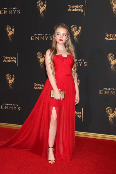 oyuncu yeşim Pettyjohn 