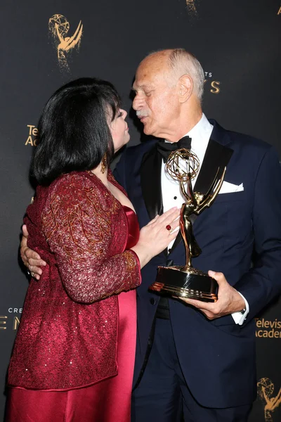 Delta Burke, Gerald Mcraney — Stockfoto