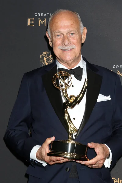 aktör Gerald Mcraney