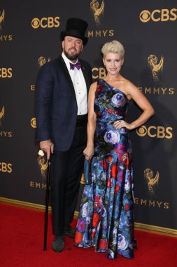 Chris Sullivan, Rachel Reichard