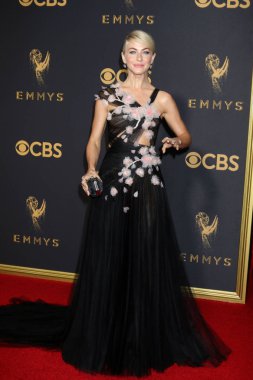 Oyuncu Julianne Hough