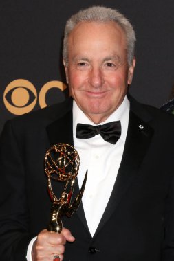 aktör Lorne Michaels