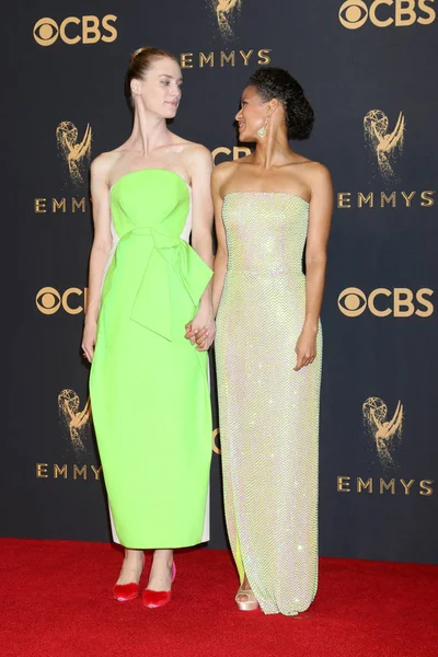 Mackenzie Daviis, Gugu Mbatha-ham 