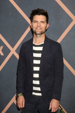 Aktör Adam Scott