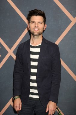 Aktör Adam Scott