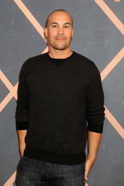 aktör Coby Bell 
