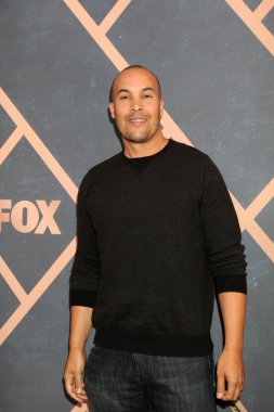 aktör Coby Bell 