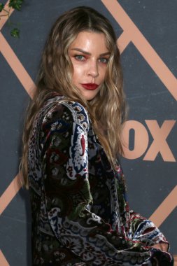 oyuncu Lauren German 