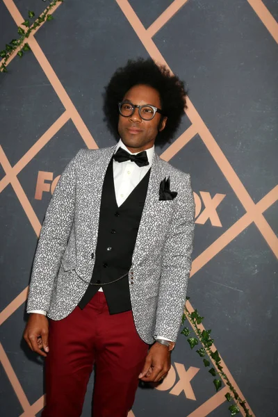 aktör Johnathan Fernandez