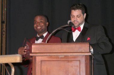 Delious Kennedy, Ron Truppa