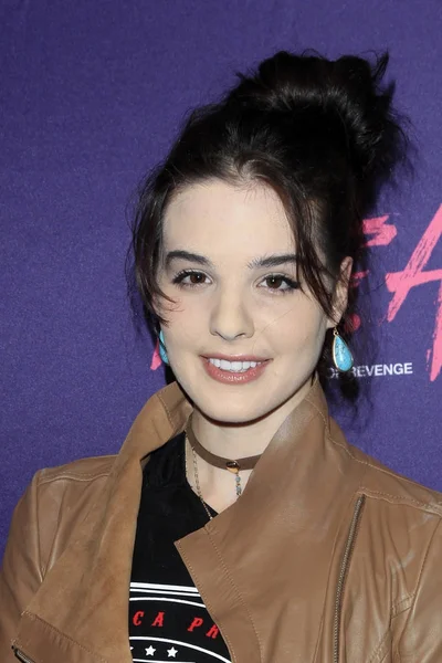 aktris Maddison Bullock