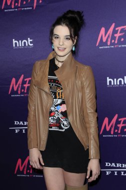 aktris Maddison Bullock