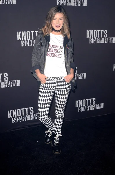 Shenae Grimes kayın