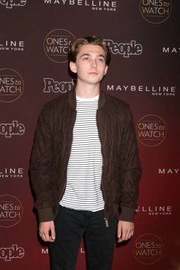 aktör Austin Abrams