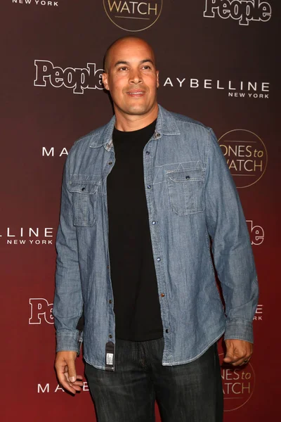 aktör Coby Bell 