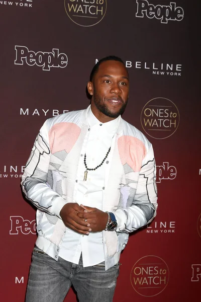  Parti izlemek için J Lee halk olanlar