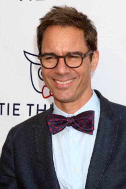 Aktör Eric Mccormack 