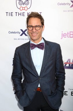 Aktör Eric Mccormack 