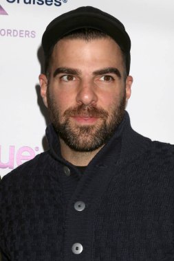  Aktör Zachary Quinto