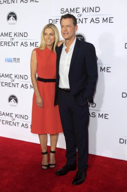 Helen Labdon, Greg Kinnear