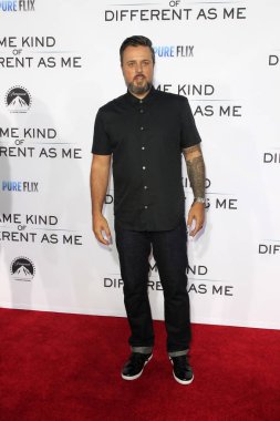 aktör Michael Carney 