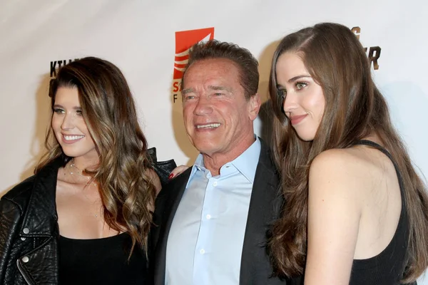 Katherine Schwarzenegger, Arnold Schwarzenegger, Christina Schwarzenegger — Foto de Stock