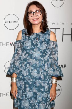 aktris Saniya Toiken