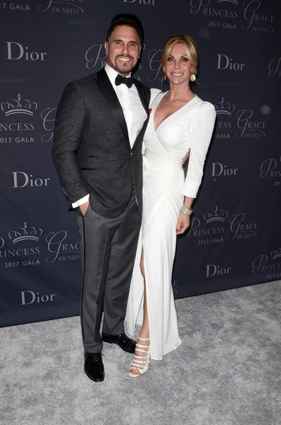 Don Diamont, Cindy Ambuehl — Stockfoto