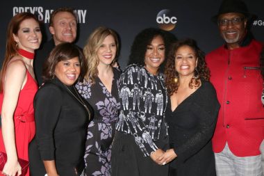 Sarah Drew, Chandra Wilson, Kevin Mckidd, Shonda Rhimes, Debbie Allen, James Pickens Jr