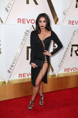 Aktris Shay Mitchell