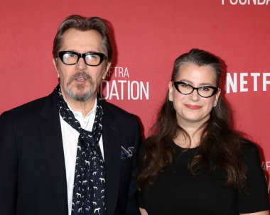 Aktör Gary Oldman ve Gisele Schmidt