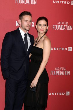 aktörler Jamie Bell ve Kate Mara