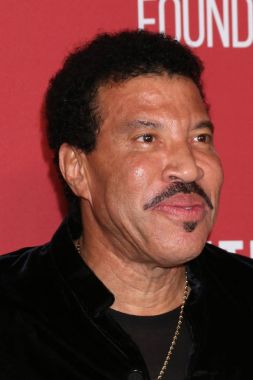 şarkıcı Lionel Richie